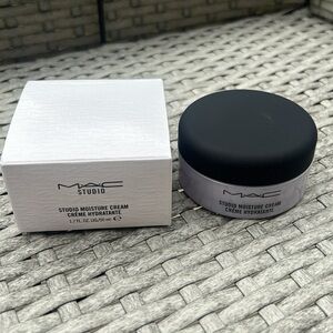 Brand New MAC Studio Moisture Cream